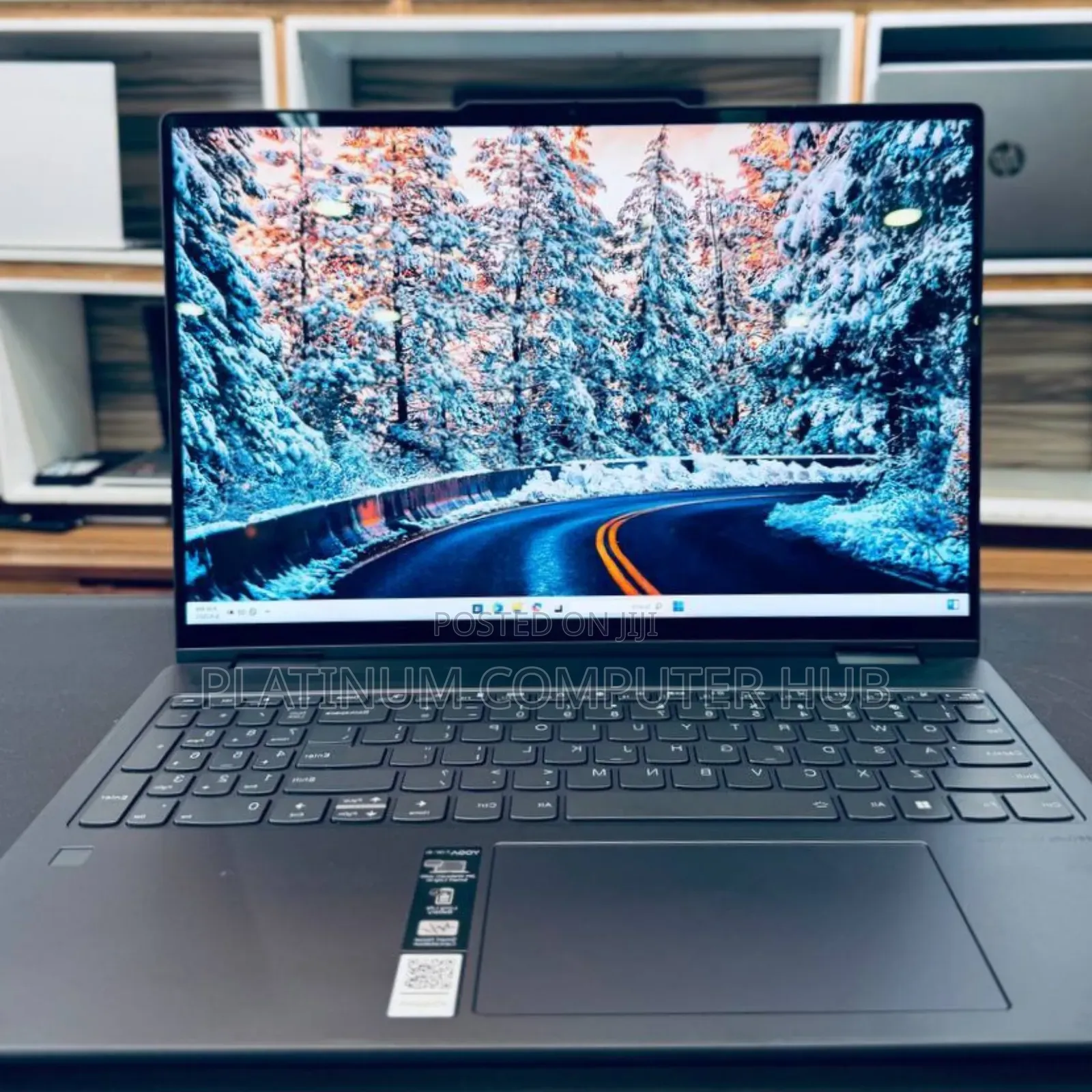 New Laptop Lenovo Yoga 7i 16GB Intel Core I7 SSD 512GB