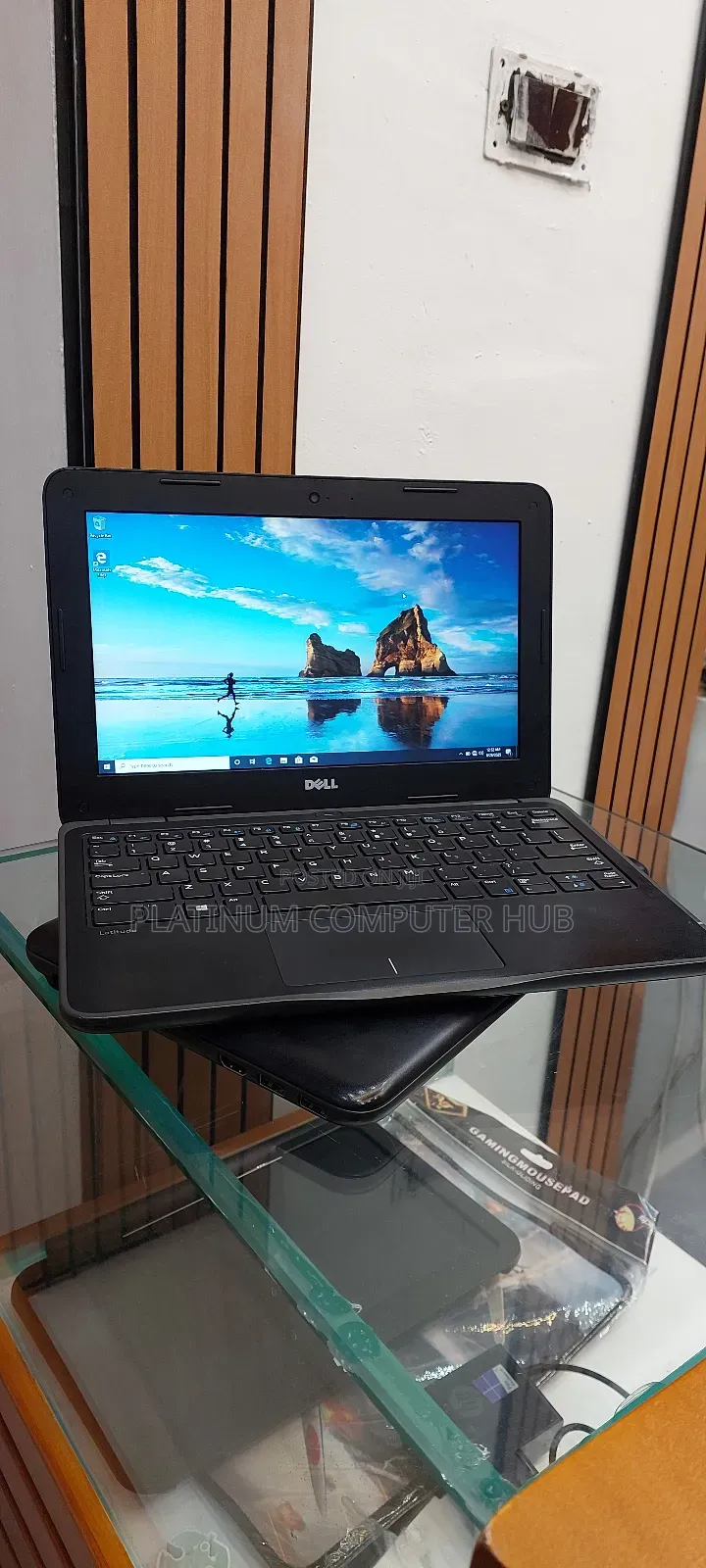 New Laptop Dell Latitude 11 3180 8GB Intel Pentium SSD 128GB