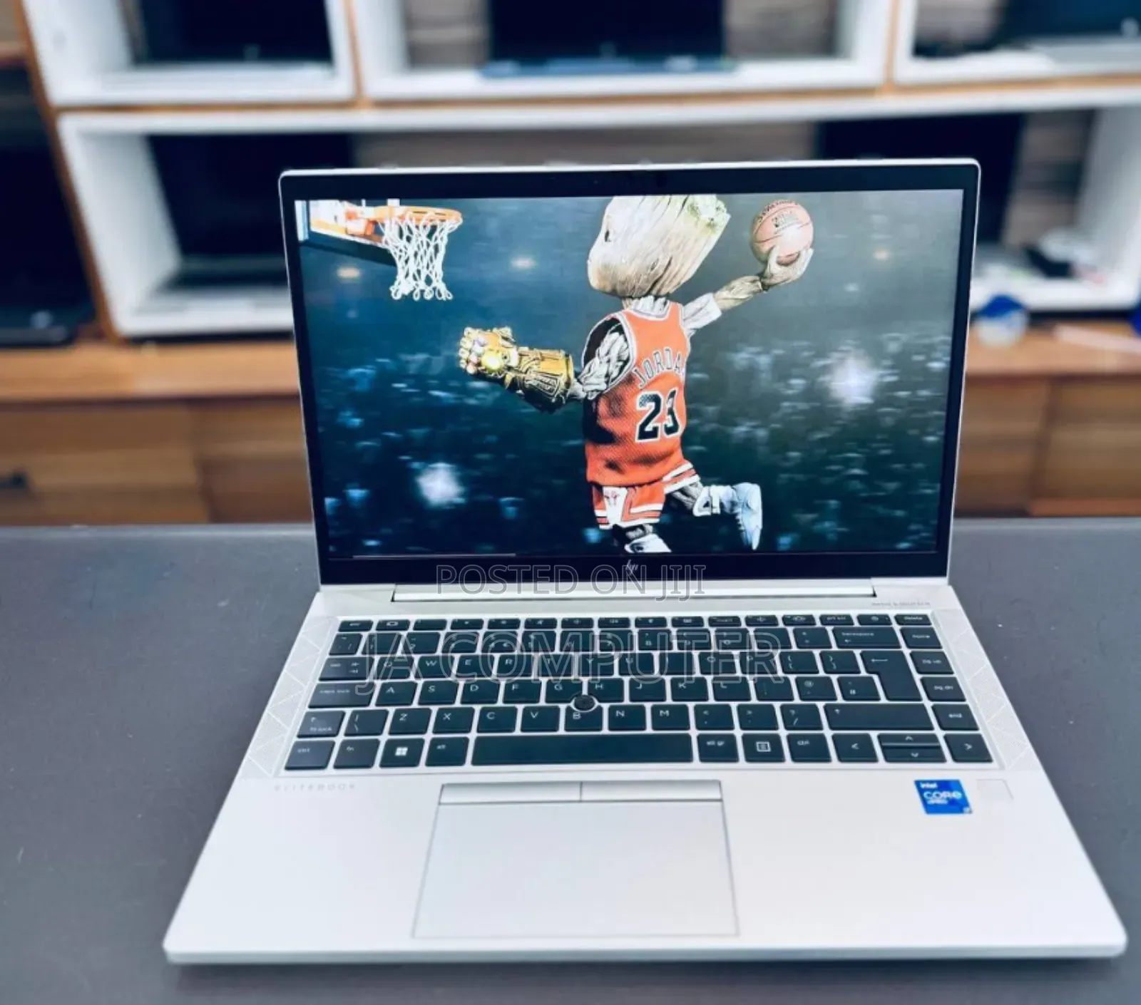 New Laptop HP EliteBook 840 G8 16GB Intel Core I7 SSD 512GB