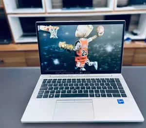 New Laptop HP EliteBook 840 G8 16GB Intel Core I7 SSD 512GB