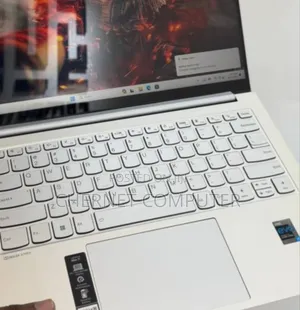 New Laptop Lenovo Yoga 7i 16GB Intel Core I7 SSD 512GB