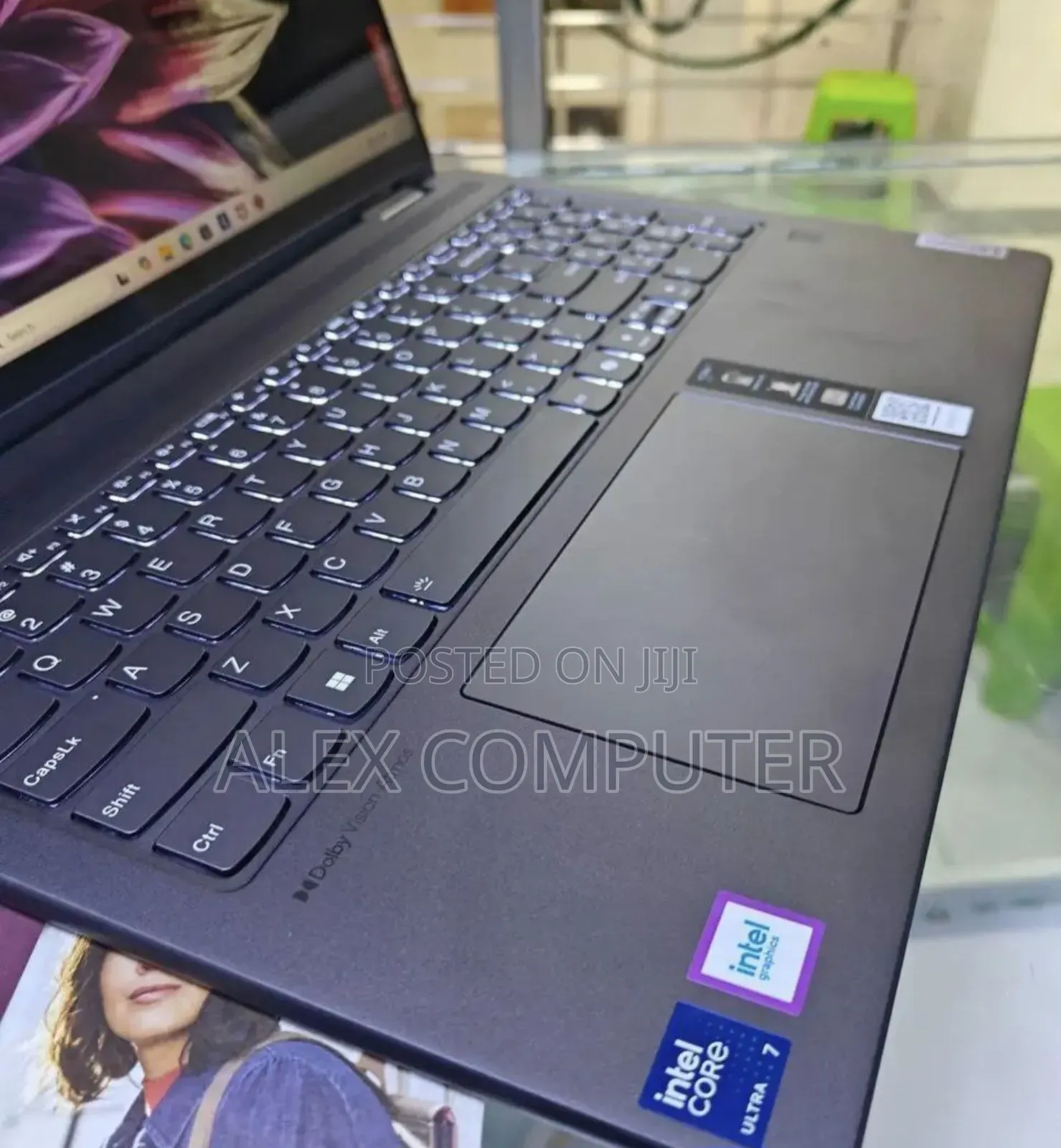 New Laptop Lenovo Yoga 7i 16GB Intel Core Ultra 7 SSD 1T