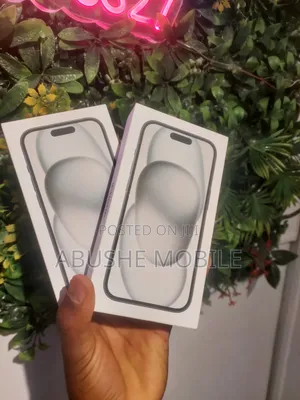 New Apple iPhone 15 128 GB Black