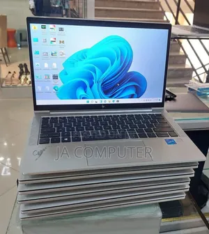 New Laptop HP EliteBook 830 G8 16GB Intel Core I5 SSD 512GB