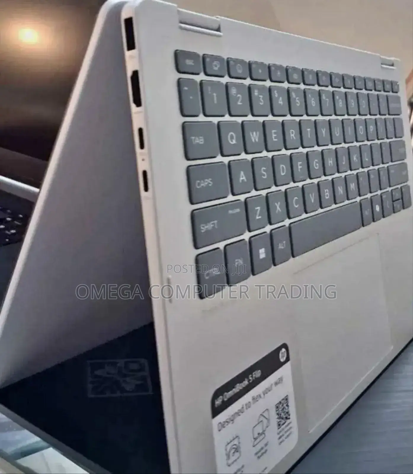 New Laptop HP OmniBook 5 Flip 14-fp0023dx 16GB Intel Core i7 SSD 1T