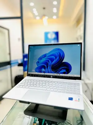 New Laptop HP Pavilion 15 16GB AMD Ryzen 7 SSD 512GB