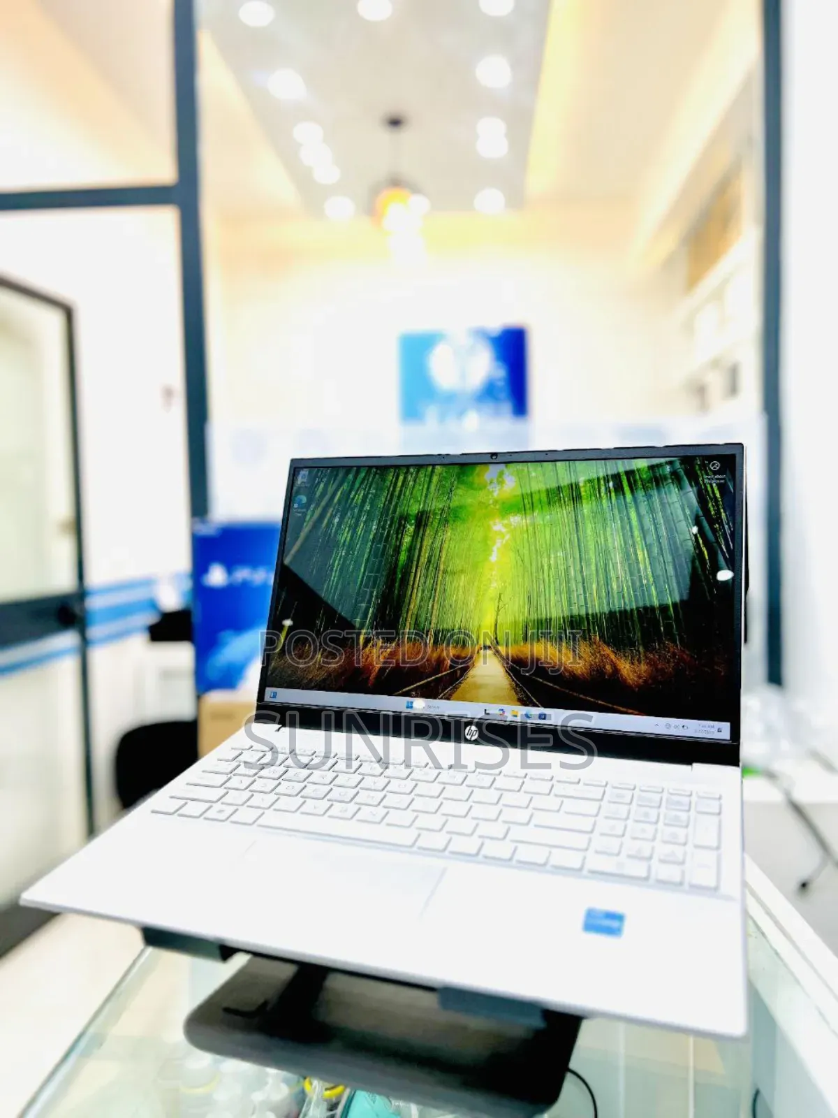 New Laptop HP Pavilion 15 12GB Intel Core I5 SSD 512GB