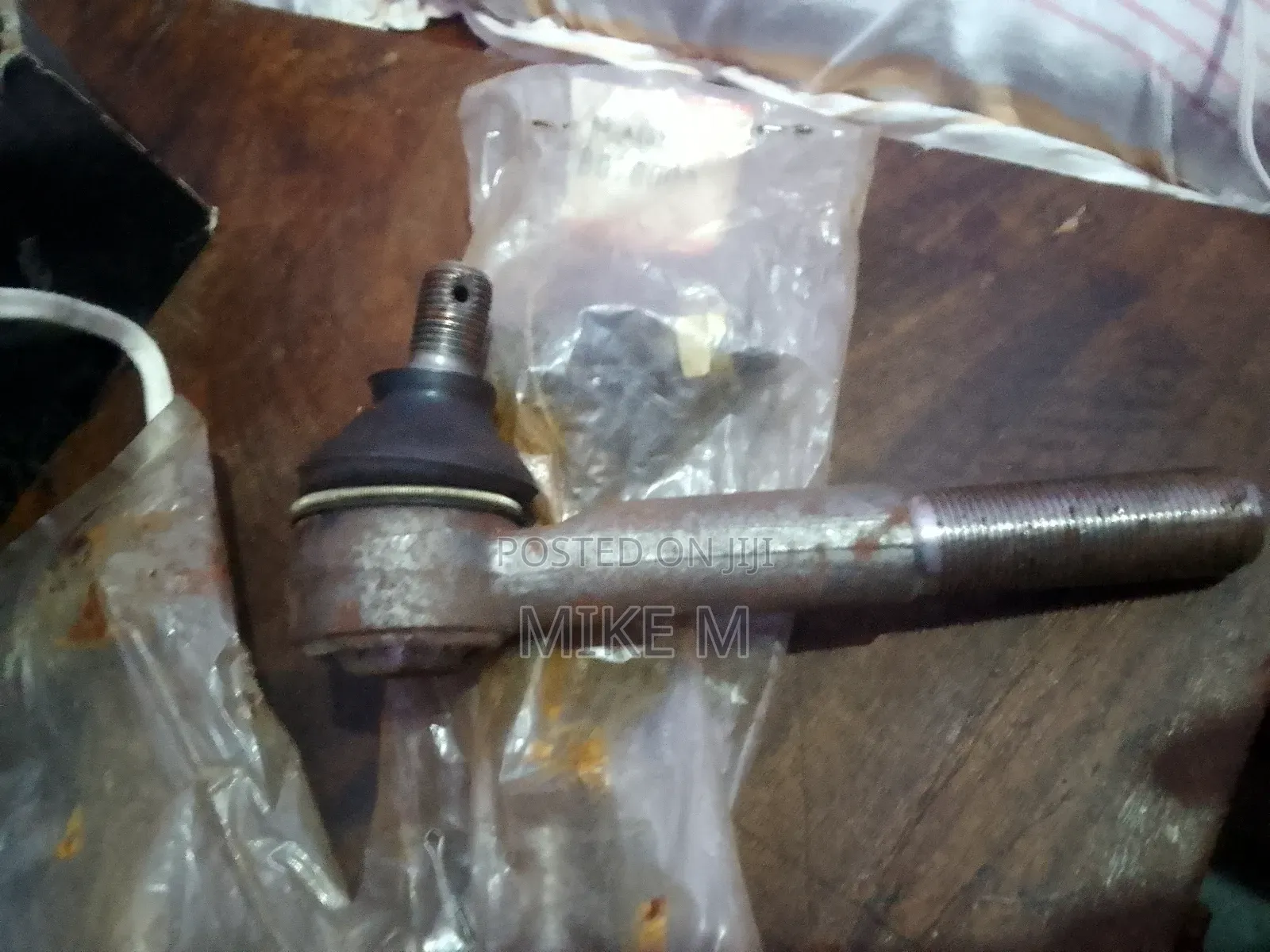 Mitsubishi End Assy, Tie Rod (ቴስቲኒ)