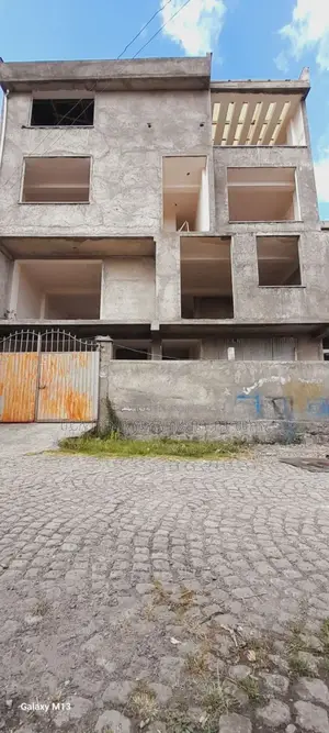 Photo - 6bdrm House in Ayat Area Inside, Yeka for sale