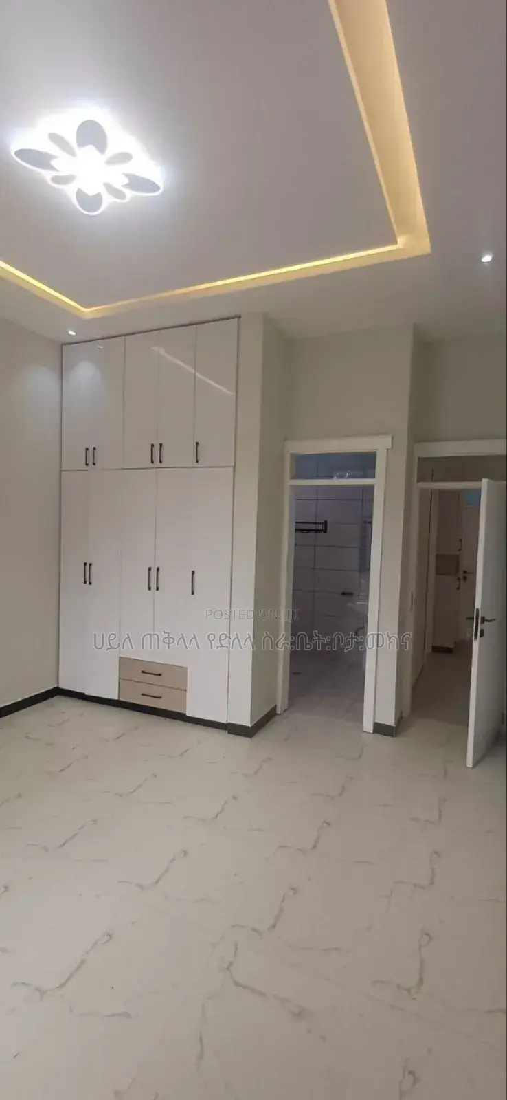 Furnished 3bdrm Villa in አያት አካባቢ, Yeka for sale