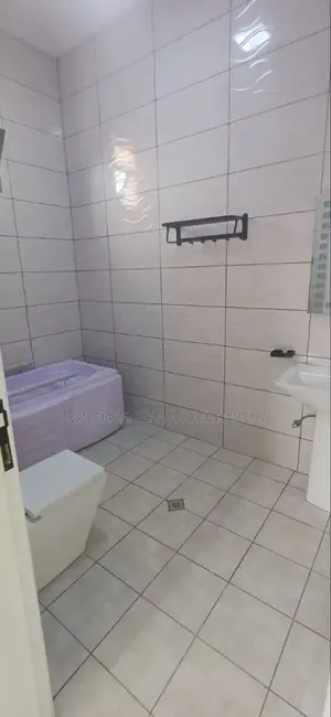 Furnished 3bdrm Villa in አያት አካባቢ, Yeka for sale