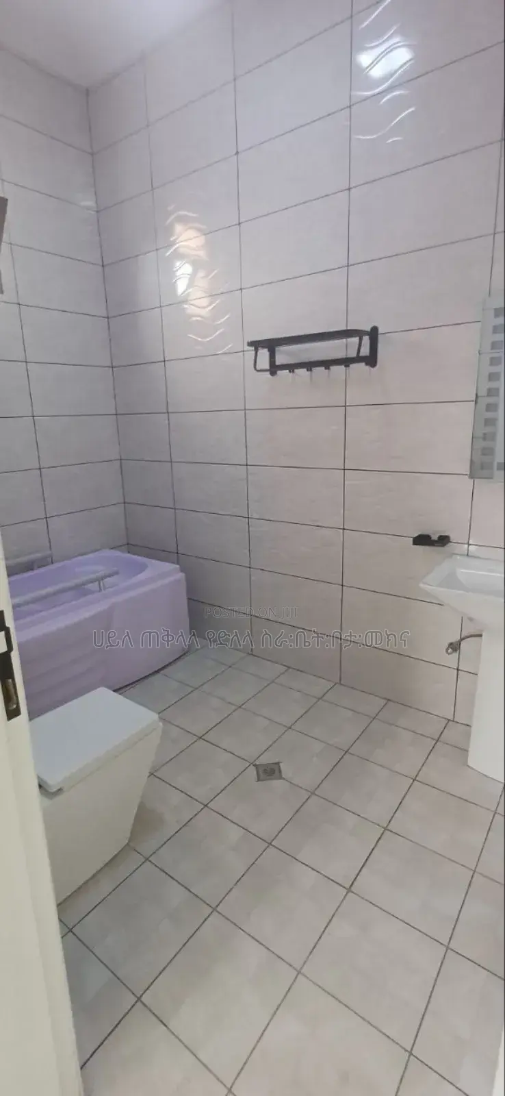 Furnished 3bdrm Villa in አያት አካባቢ, Yeka for sale