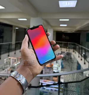 New Apple iPhone XS 64 GB Gold