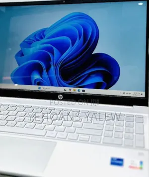 Photo - New Laptop HP Pavilion 15 16GB AMD Ryzen 7 SSD 512GB