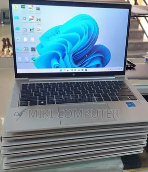 New Laptop HP EliteBook 830 G8 16GB Intel Core i7 SSD 512GB