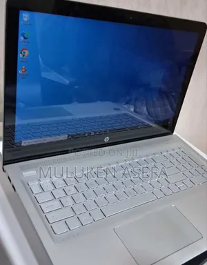 New Laptop HP Envy 15 8GB Intel Core I5 SSD 1T