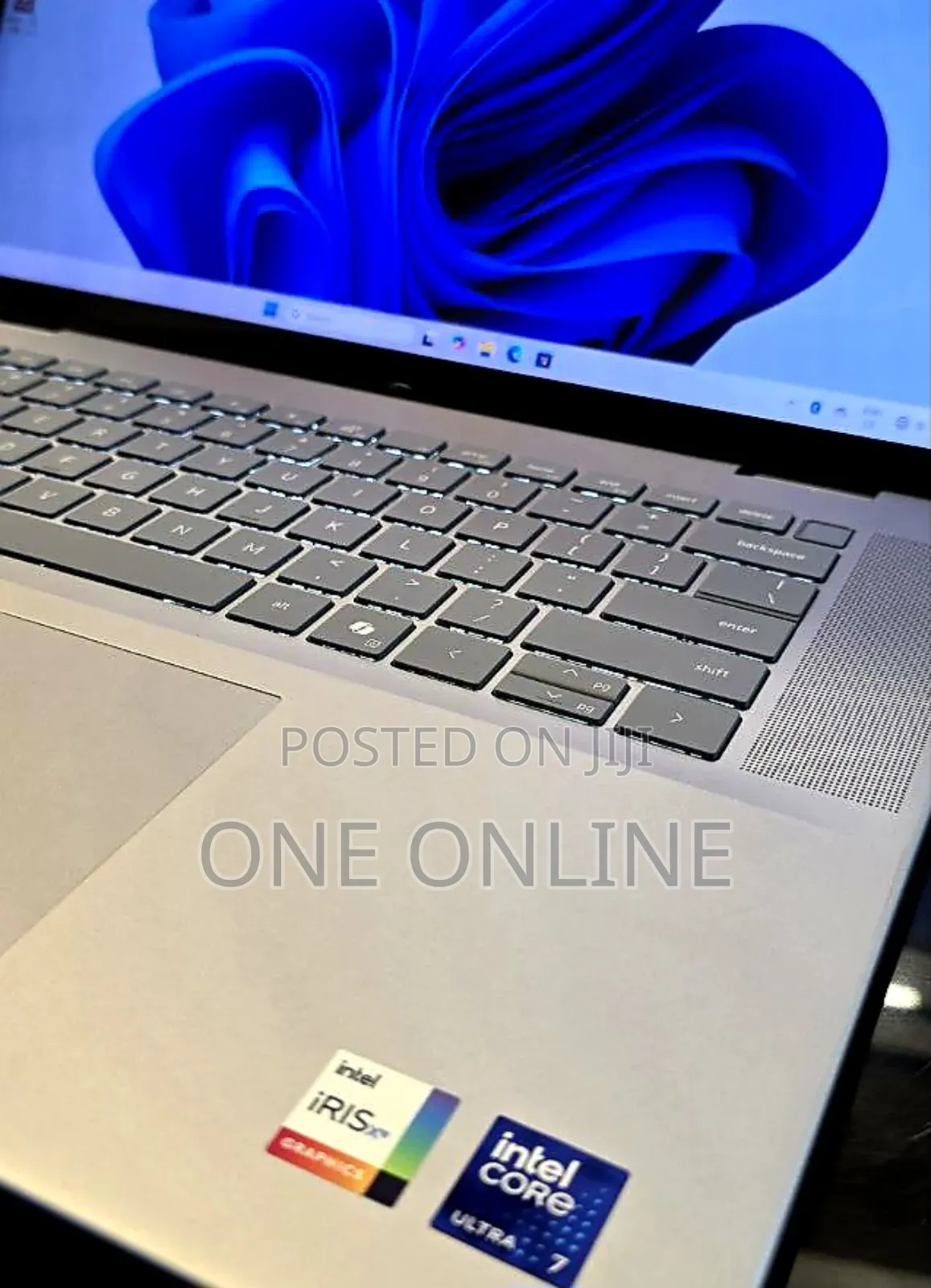 New Laptop Dell Inspiron 16 Plus 7630 16GB Intel Core Ultra 7 SSD 1T