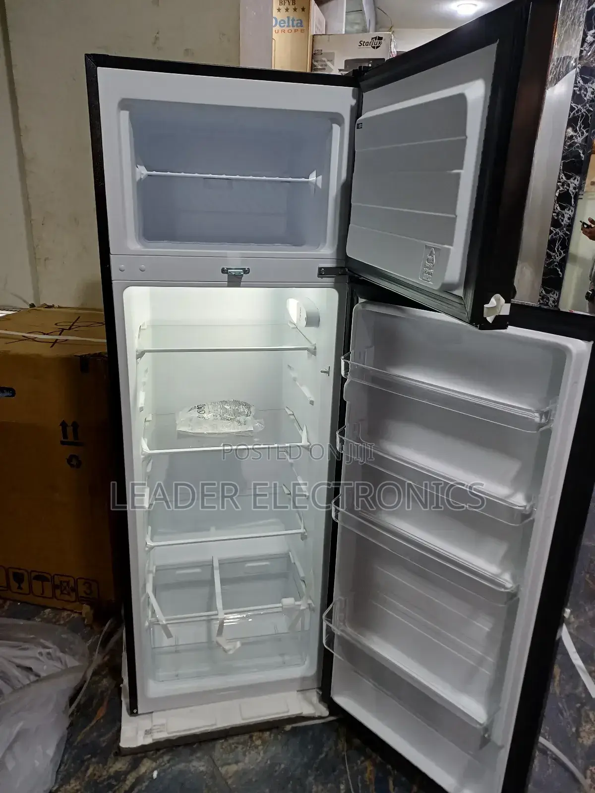 Midea Refrigerator Model 333