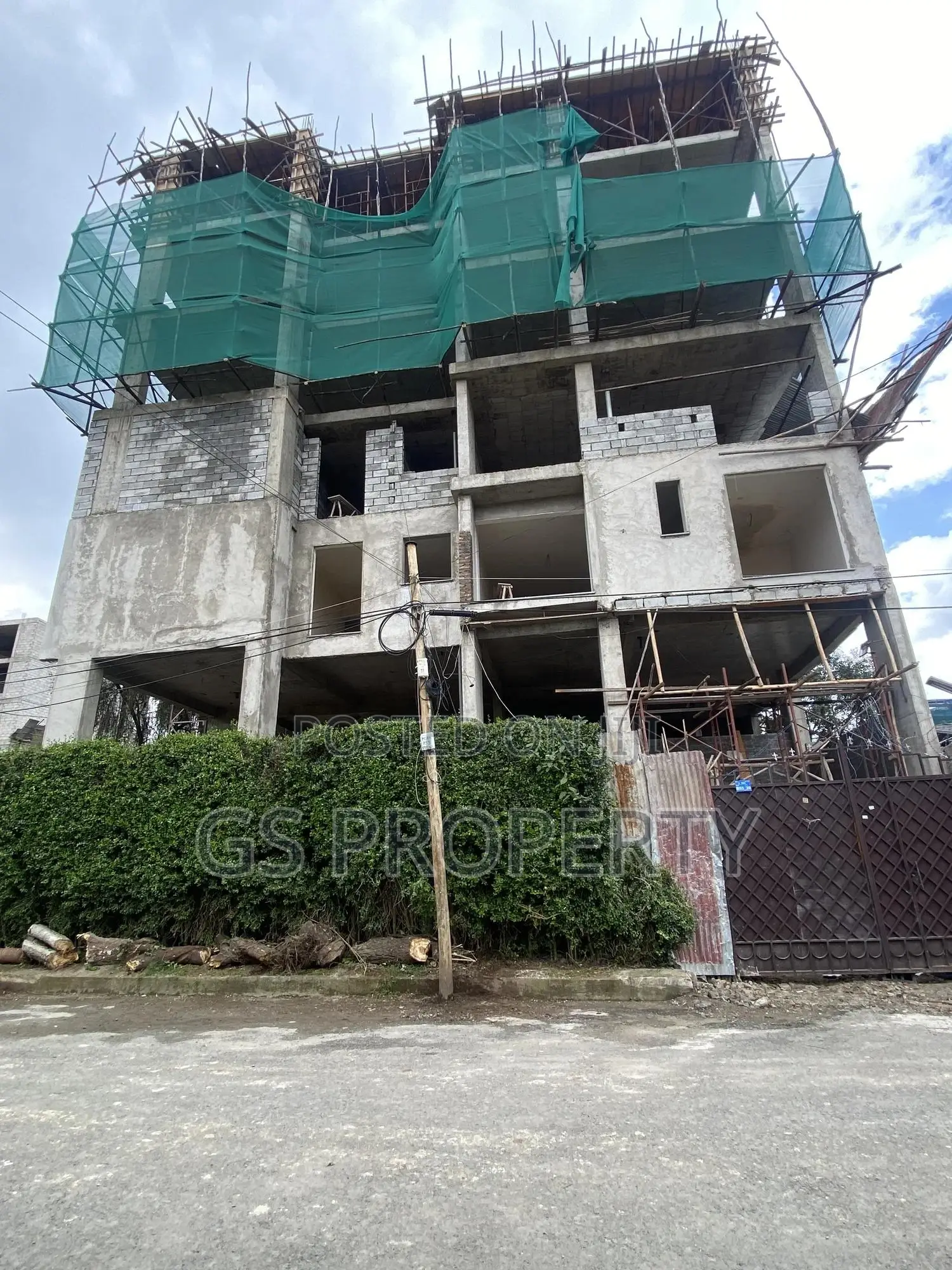 3bdrm Apartment in Bole for sale