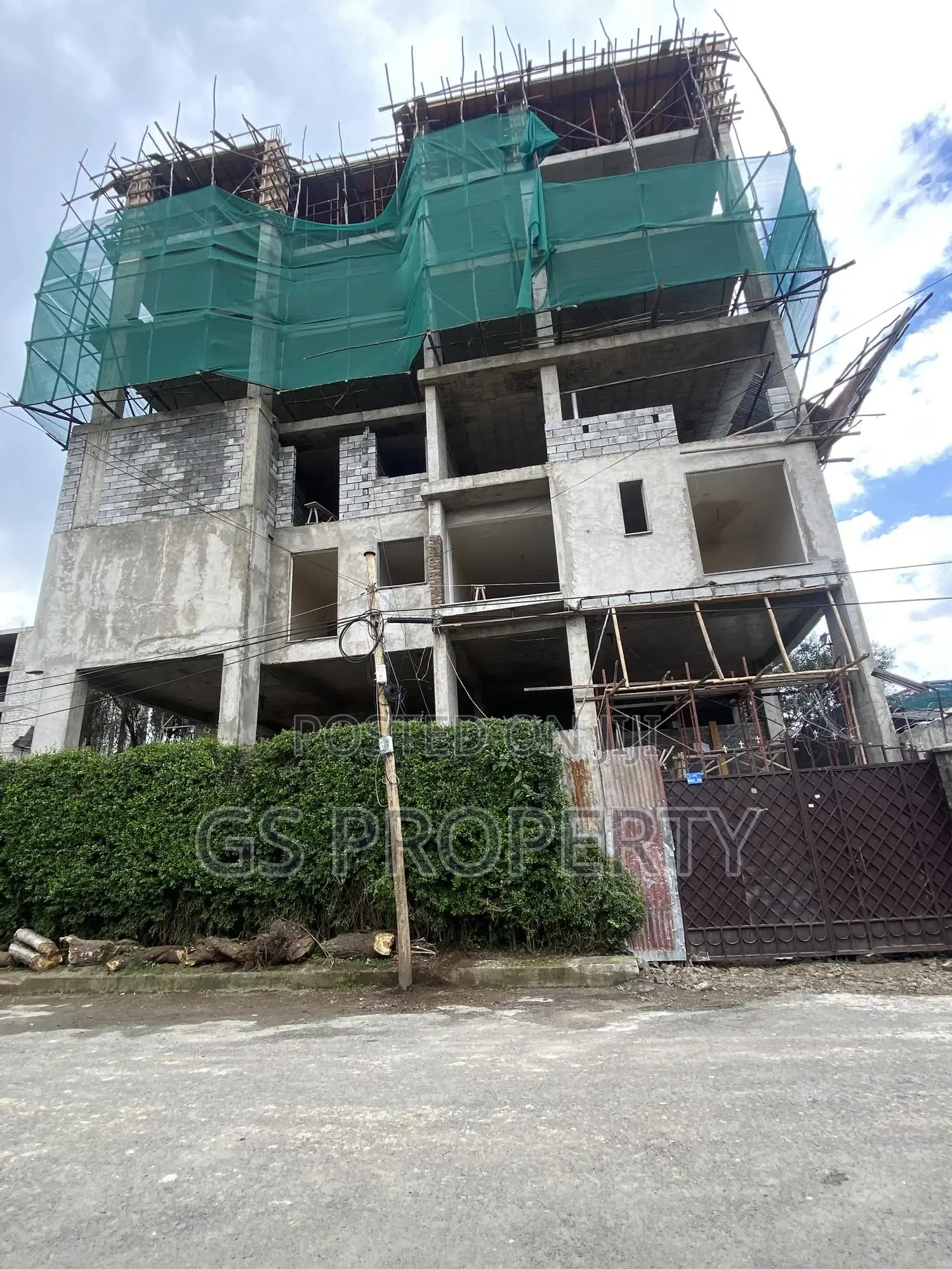 3bdrm Apartment in Bole for sale