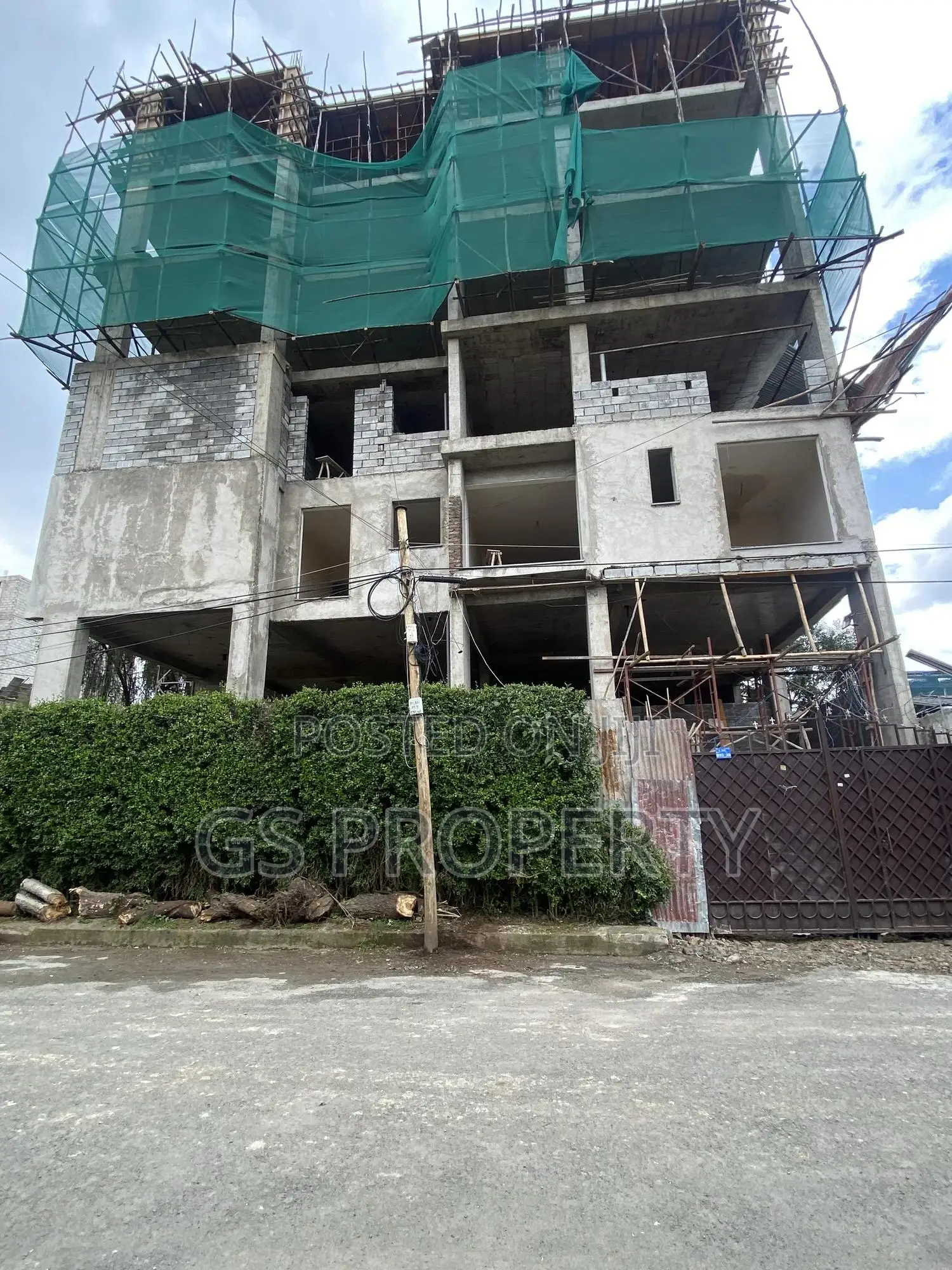 3bdrm Apartment in Bole for sale