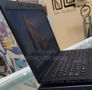 Photo - New Laptop Lenovo ThinkPad Yoga 8GB Intel Core I5 SSD 256GB
