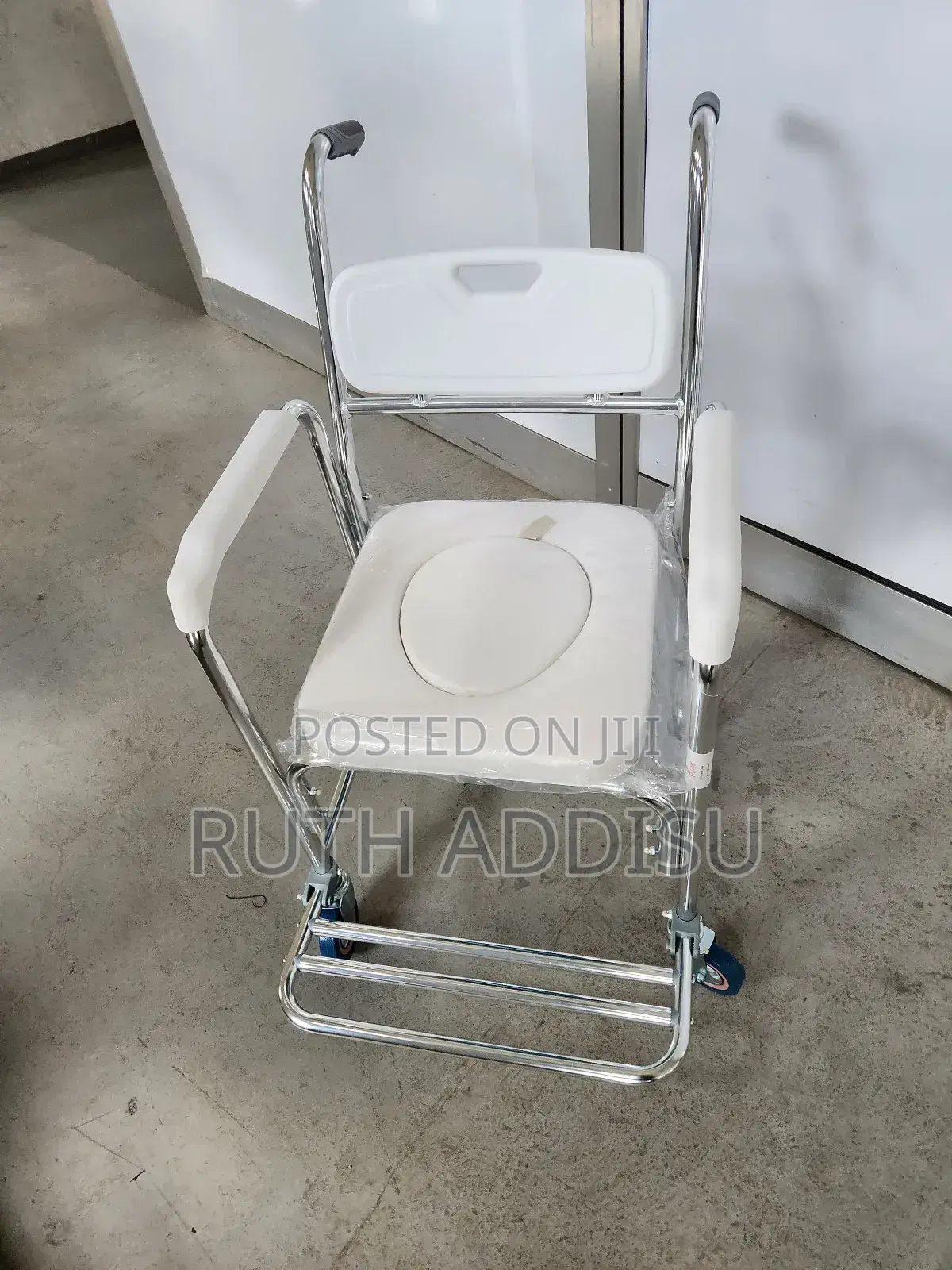 Toilet Wheelchair軍隊wheelchair然而commode Wheelchair𣋡了commode Wheelchair