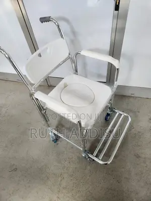 Medical Wheelchair截稿removable Poty Wheelchair𣋡你commode Wheelchair New