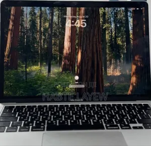 Photo - New Laptop Apple MacBook Pro M1 8GB Apple M1 SSD 256GB