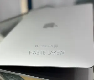 New Laptop Apple MacBook Pro M1 8GB Apple M1 SSD 256GB