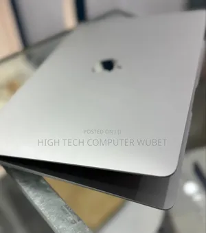 New Laptop Apple MacBook Pro M1 8GB Apple M1 SSD 256GB