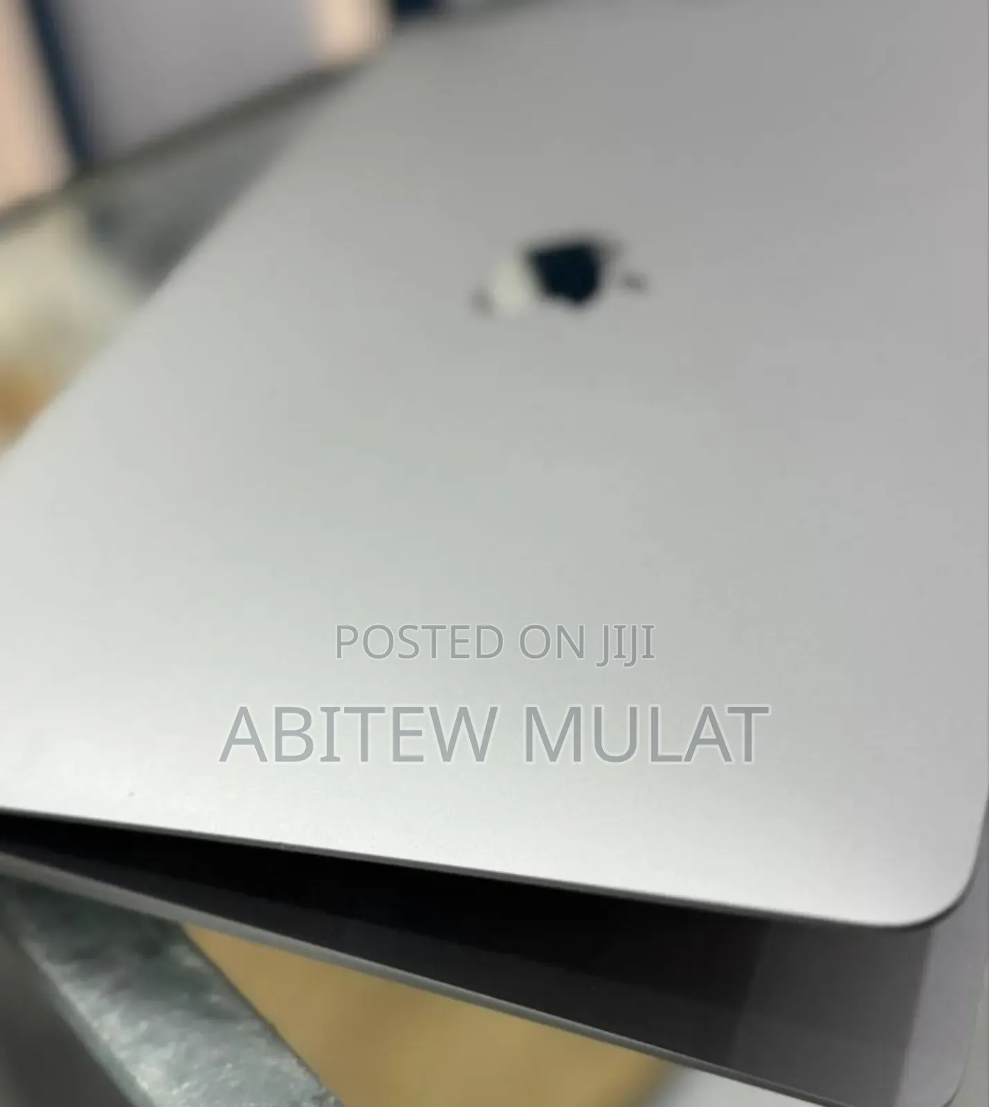 New Laptop Apple MacBook Air 2020 M1 8GB Apple M1 SSD 256GB