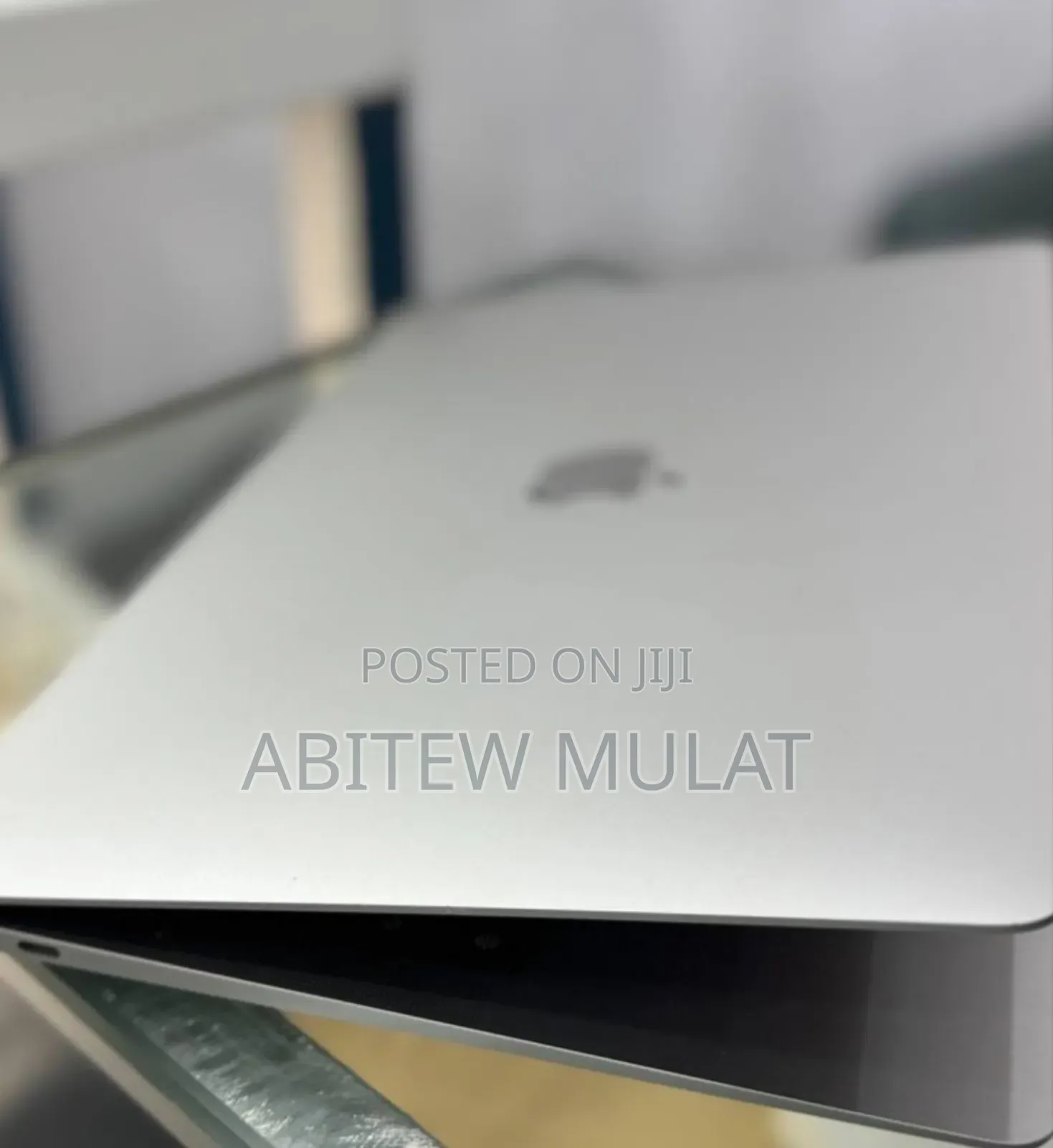 New Laptop Apple MacBook Air 2020 M1 8GB Apple M1 SSD 256GB