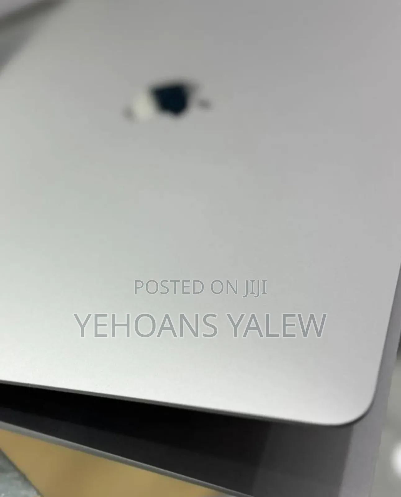 New Laptop Apple MacBook Air 2020 M1 8GB Apple M1 SSD 256GB