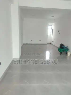 Complex Apartiment Rent for Spa Beuty Salon Grossery and Other