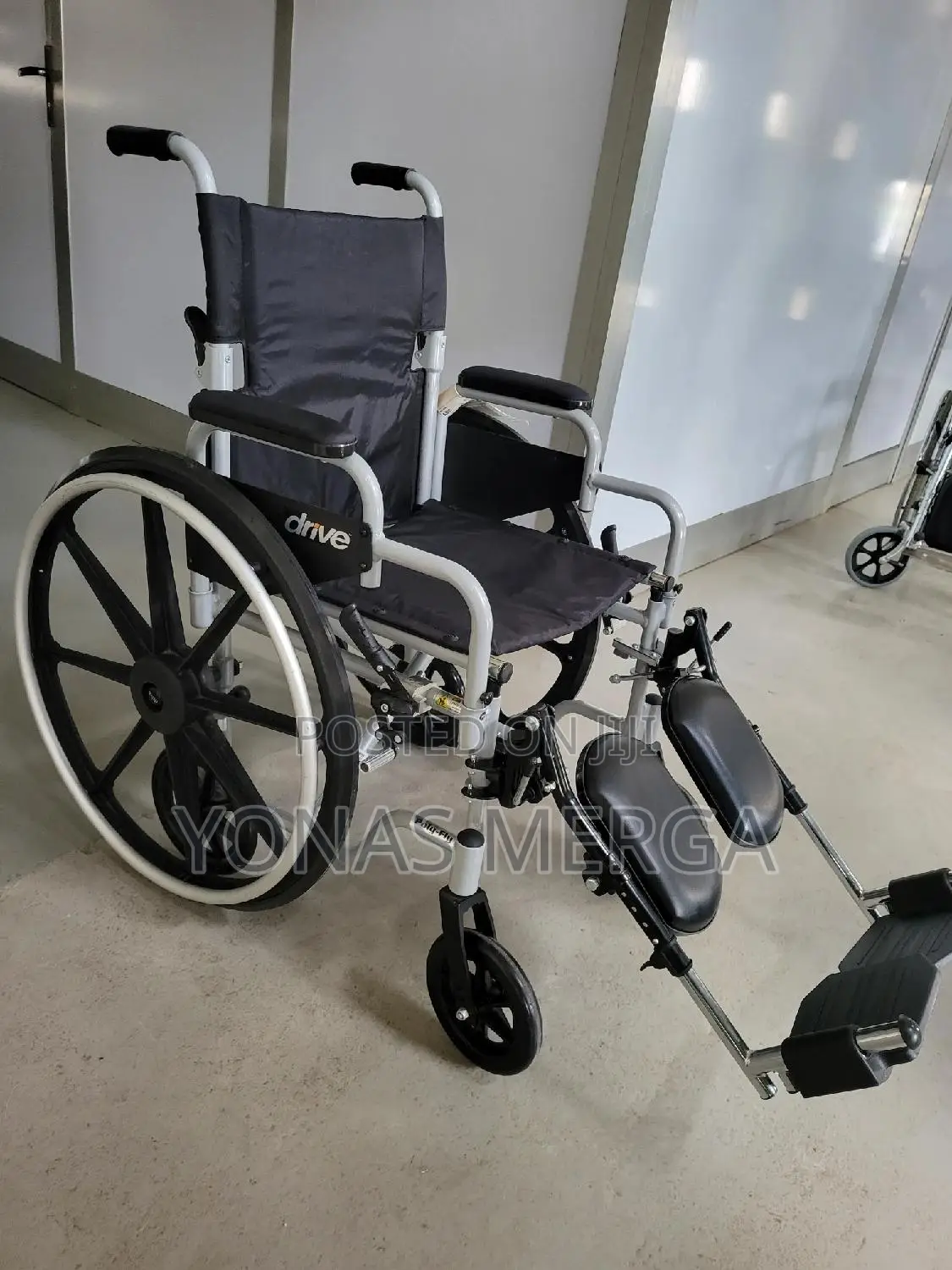 Folding Travel Wheelchair峞፺high Carbon Steel-Light¿፼bearing 150kg