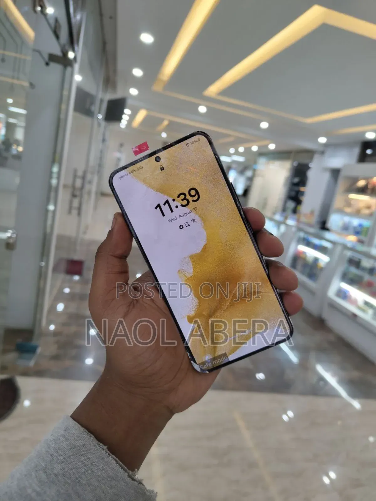 New Samsung Galaxy S22 5G 256 GB Black