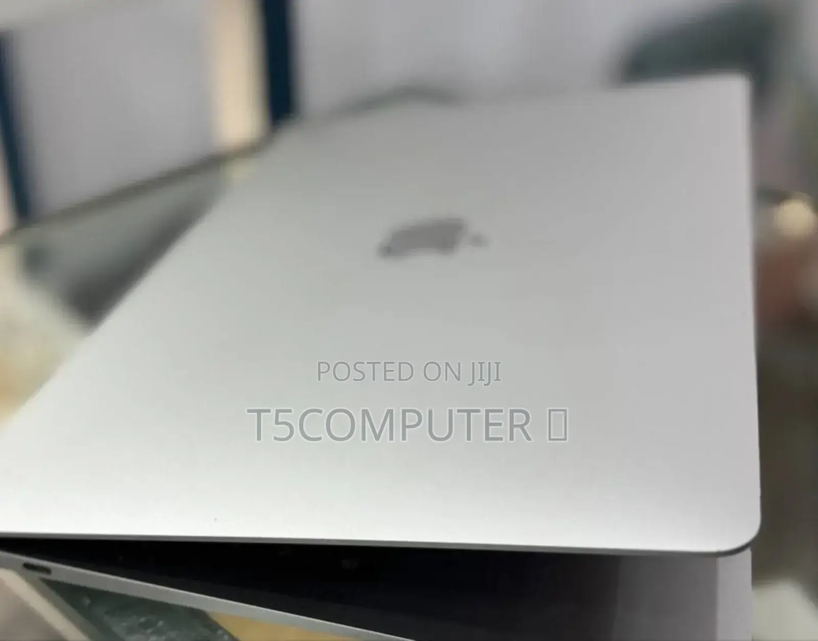 New Laptop Apple MacBook Air 2020 M1 8GB Apple M1 SSD 256GB