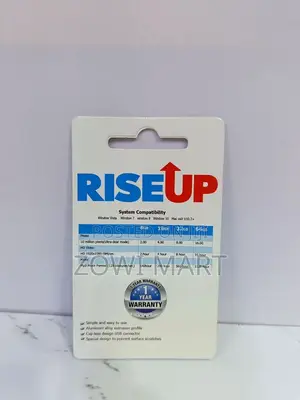 Photo - Rise Up 32gb Waterproof Usb Flash Drive