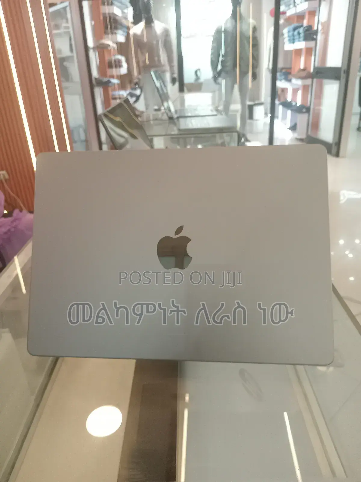 New Laptop Apple MacBook Pro 2024 M3 14-Inch 8GB Apple M3 SSD 512GB