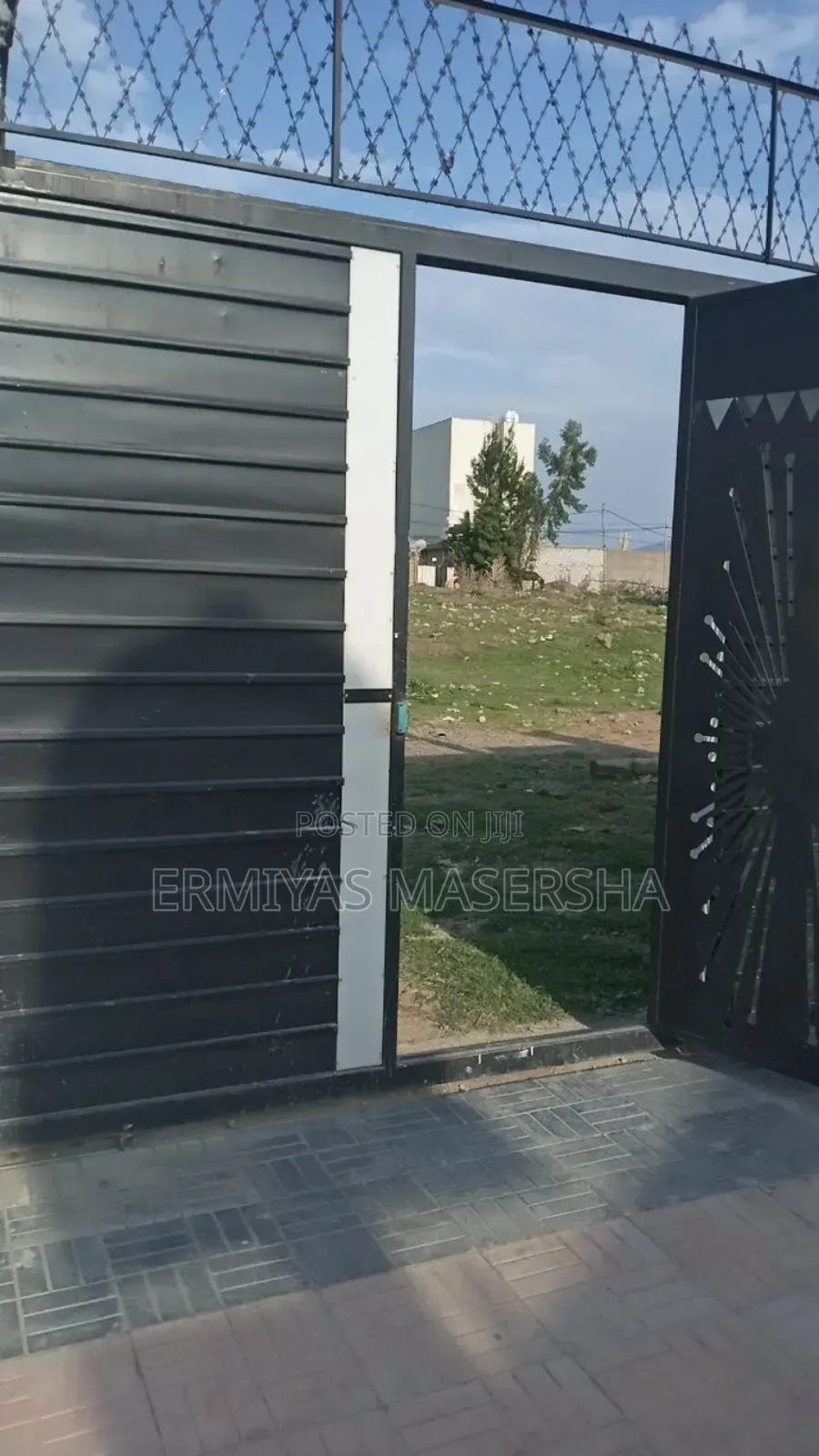 5bdrm House in Yeka for sale