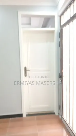 5bdrm House in Yeka for sale