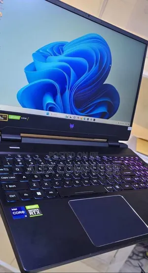 New Laptop Acer Predator Helios 300 16GB Intel Core I9 SSD 1T