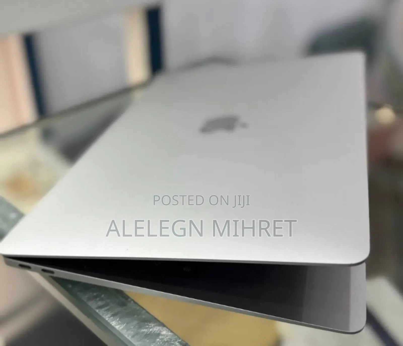 New Laptop Apple MacBook Air 8GB Apple M1 SSD 256GB