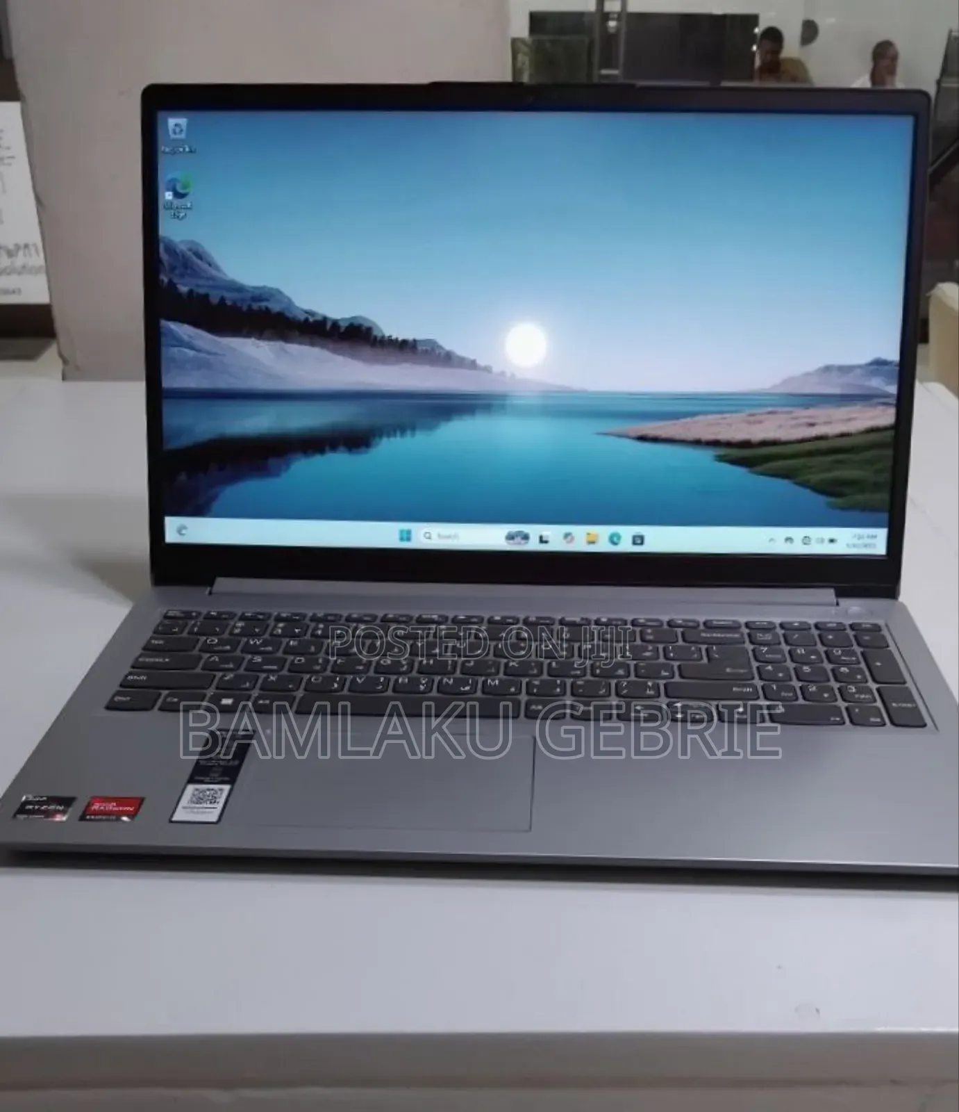 New Laptop Lenovo IdeaPad Z575 8GB AMD Ryzen 5 SSD 512GB