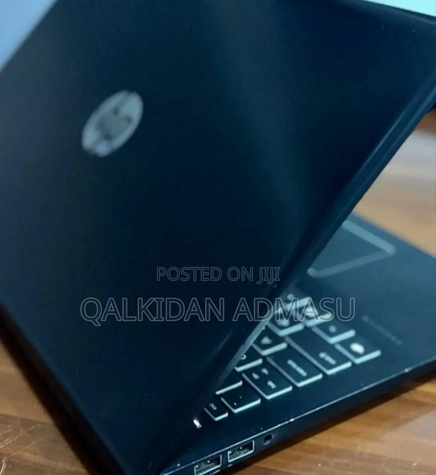 New Laptop HP Pavilion 10 8GB Intel Core I7 SSD 256GB