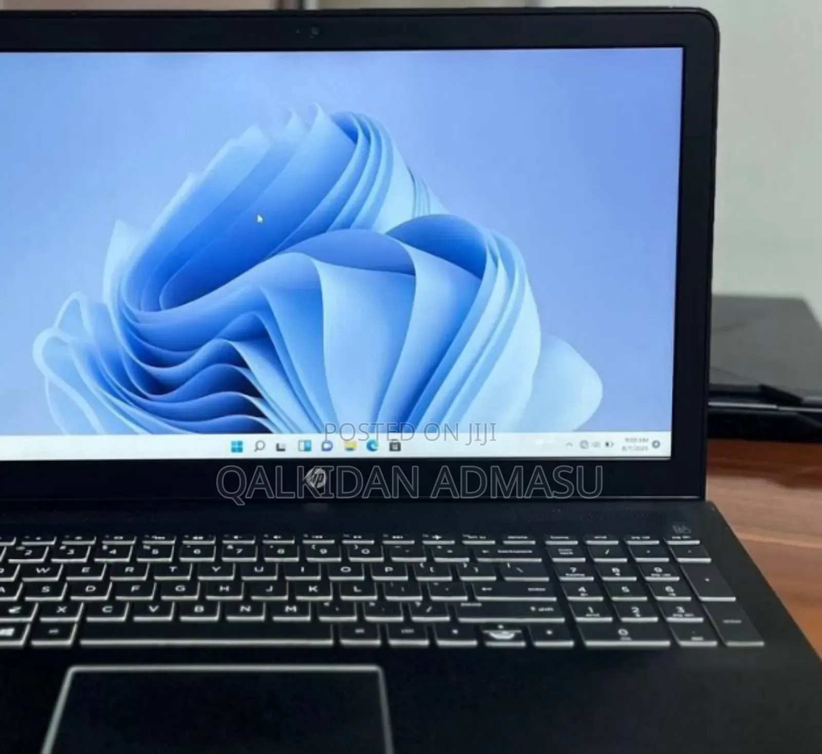 New Laptop HP Pavilion 10 8GB Intel Core I7 SSD 256GB