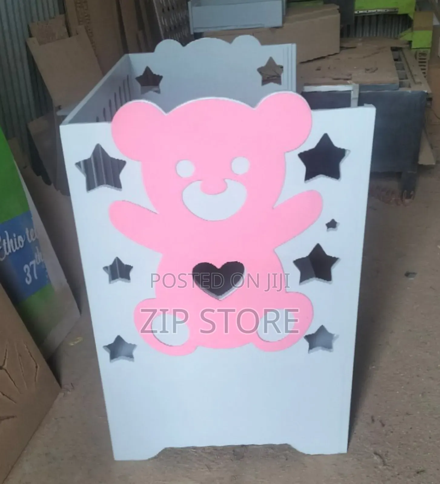 ውብ ዲዛይን የተሰራ ልጆች አልጋ