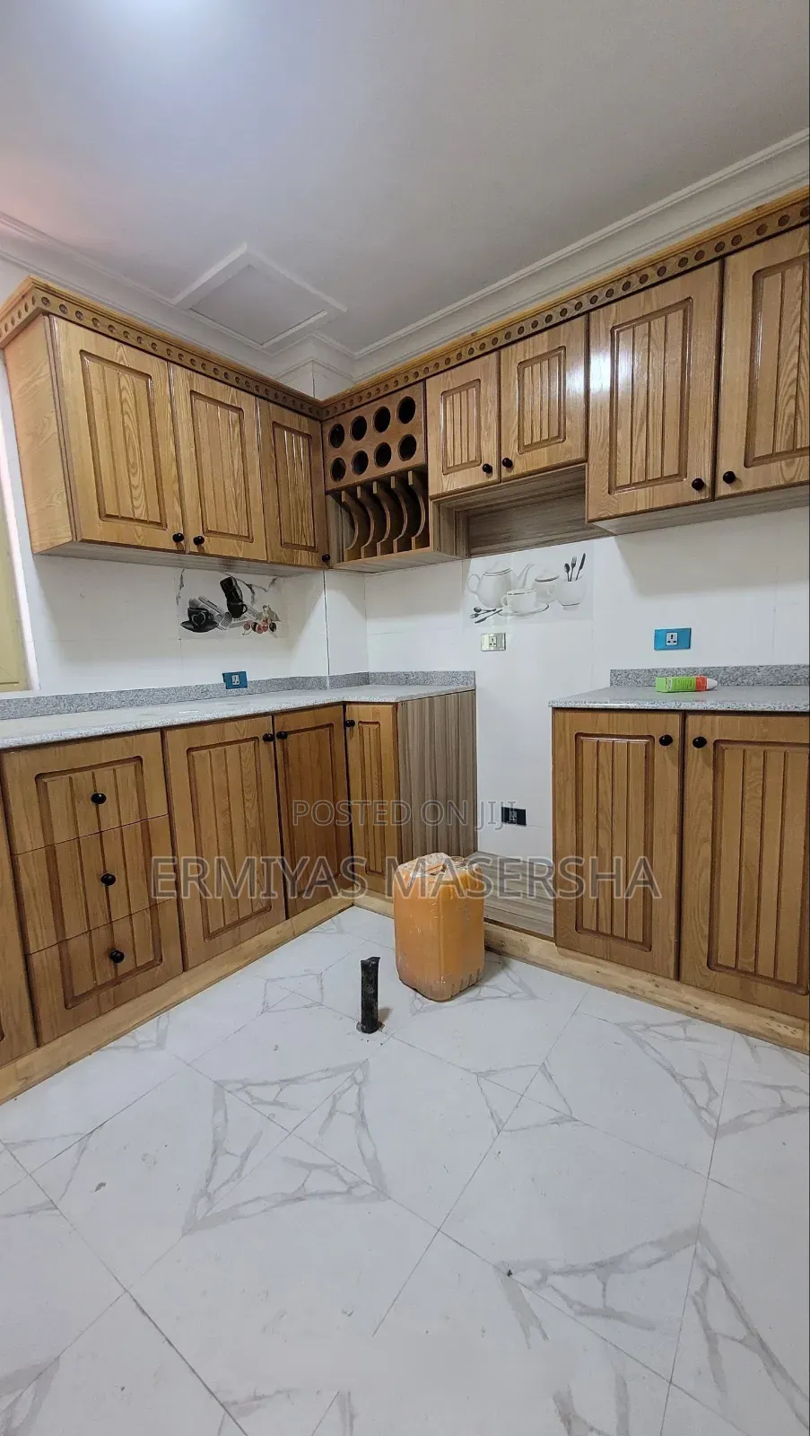 3bdrm Condo in Yeka for sale