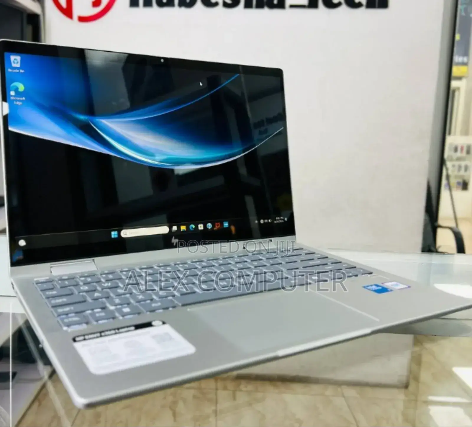 New Laptop HP Envy X360 8GB SSD 512GB